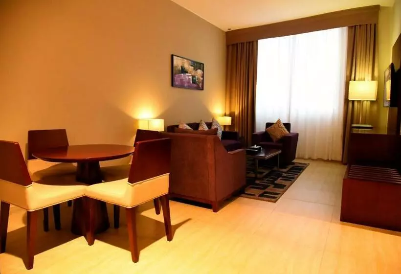 オーシャンビュージュニアスイート, V Hotel Fujairah