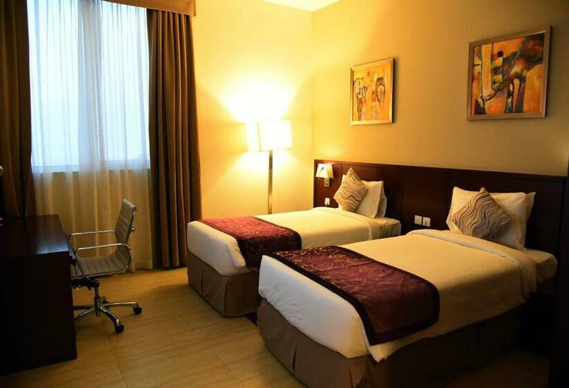 Классический Номер Вид на Море, V Hotel Fujairah