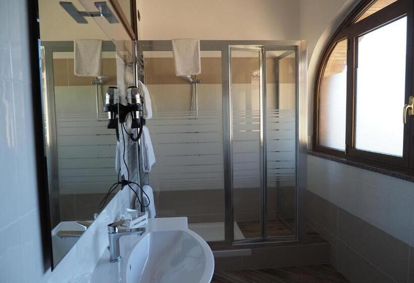 豪华三人间, Agriturismo Il Drago