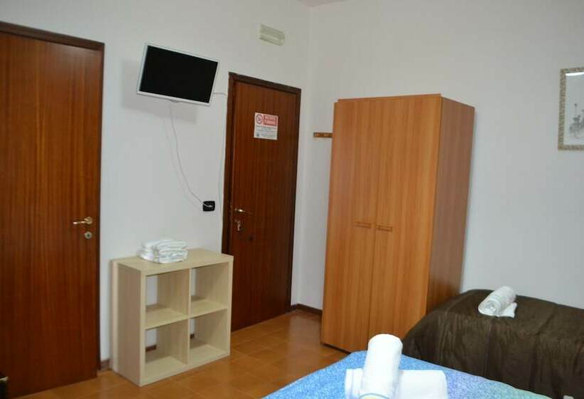 Номер Стандарт Трехместный, Bed And Breakfast Diana