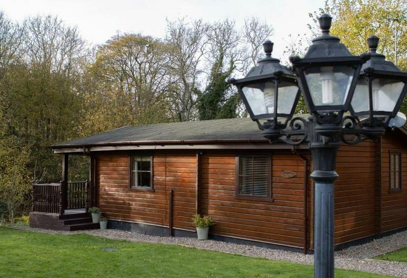 Шале 1 Спальня, The Steadings Log Cabins