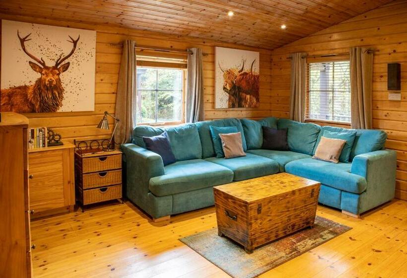 Шале 1 Спальня, The Steadings Log Cabins