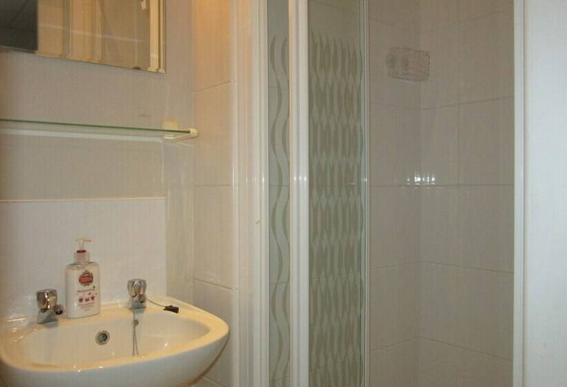 חדר סטנדרט, The Waverley