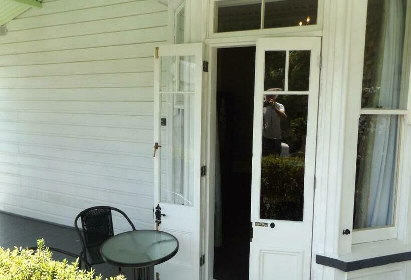 标准房带园景, Villa Shakespeare