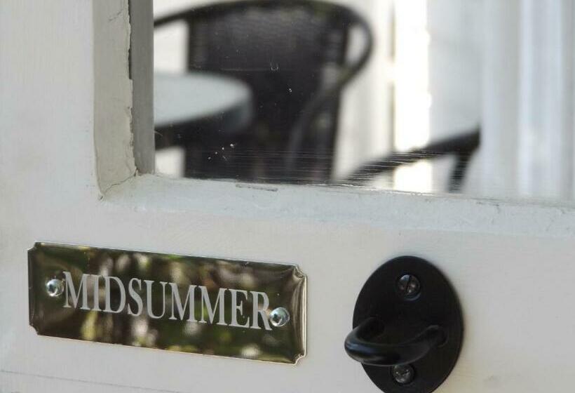 标准房带园景, Villa Shakespeare