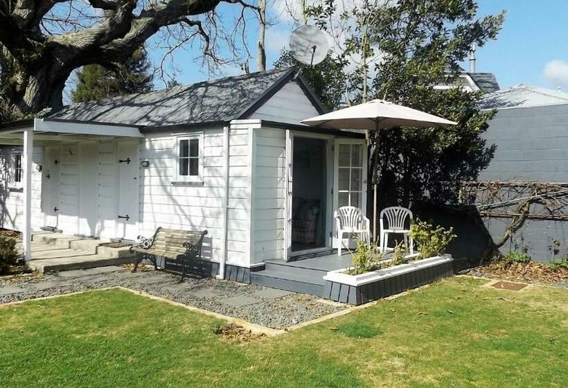 家庭工作室, Villa Shakespeare