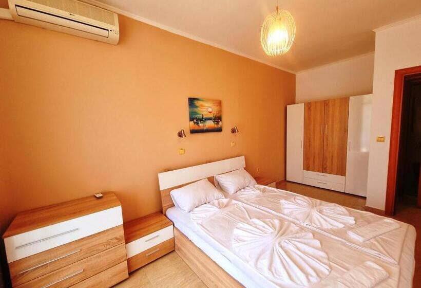 דירת חדר, Diamond Apart Complex