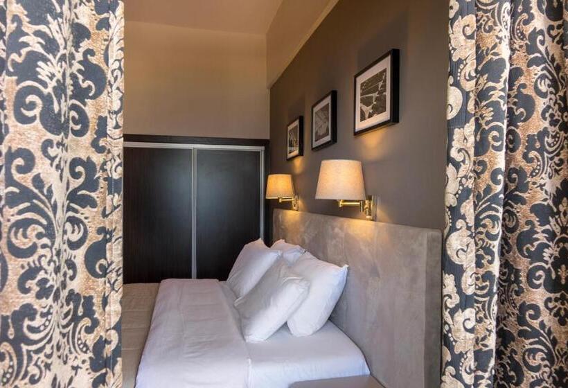 スーペリアールーム, Apollon