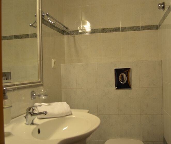 スーペリアールーム, Apollon