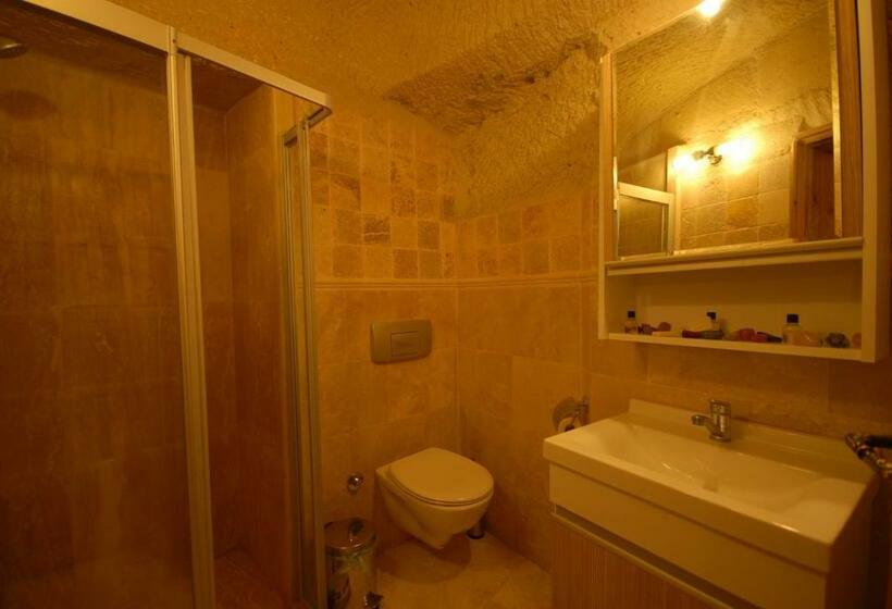 غرفة قياسية, Arif Cave