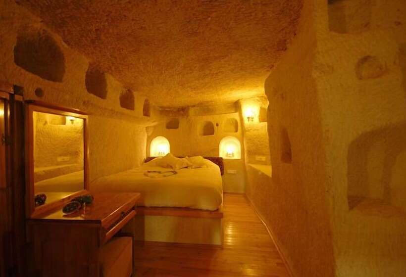 غرفة قياسية, Arif Cave