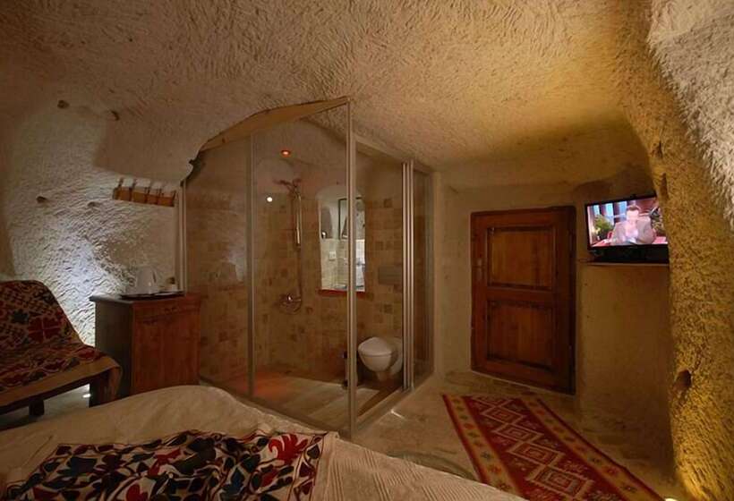 غرفة قياسية, Arif Cave