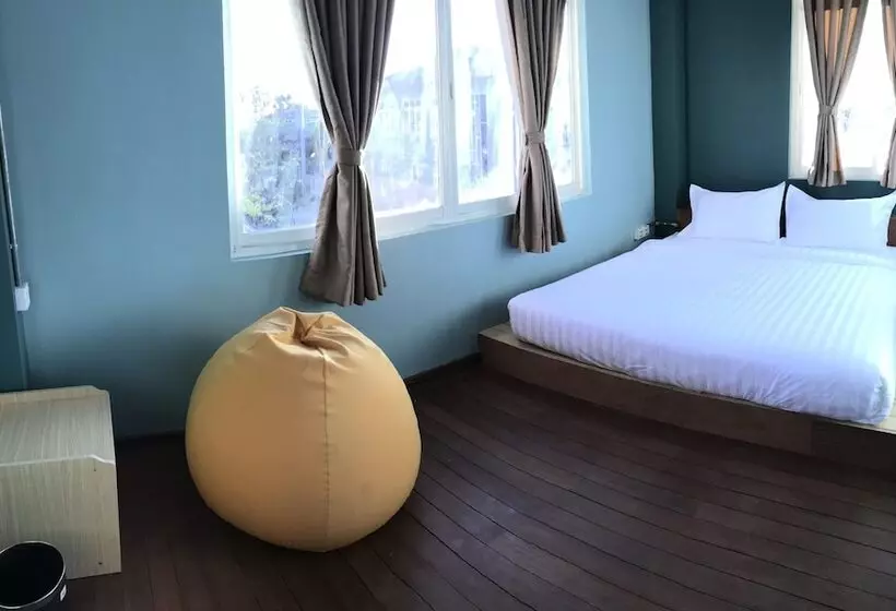 اتاق استاندارد با سرویس بهداشتی مشترک, Baobabed Hostel Nyaung Shwe
