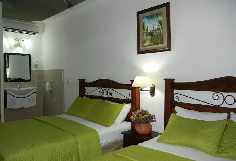 اتاق لوکس, Casa Gabriela