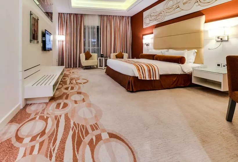 ダブルベッドのスタンダードシングルルーム, Golden Tulip Downtown Abu Dhabi