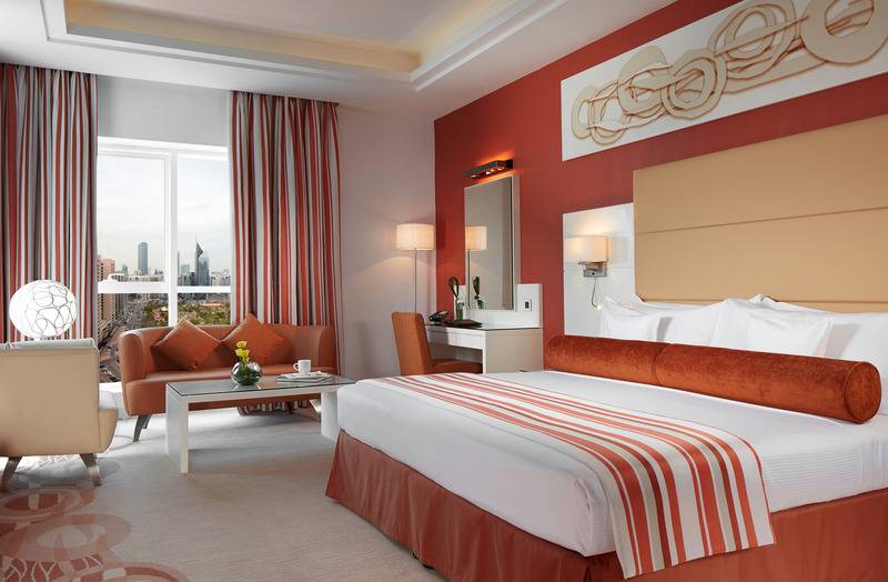 スタンダードスタジオ, Golden Tulip Downtown Abu Dhabi