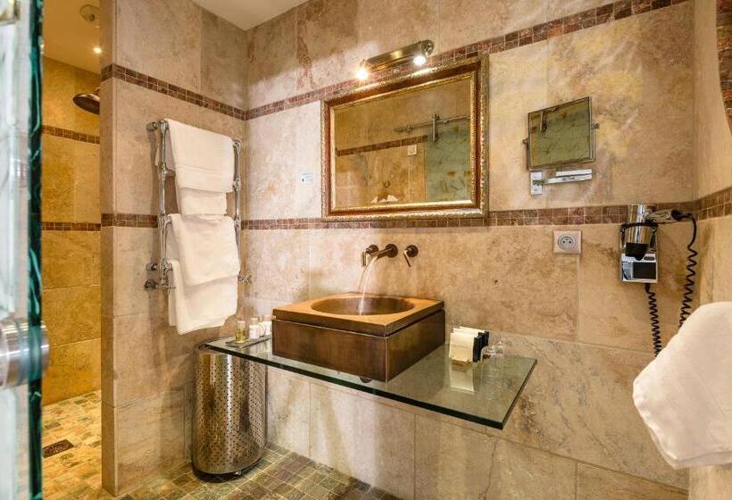 디럭스 스위트, La Lagune