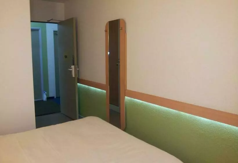 اتاق استاندارد سه نفره, Ibis Budget Gennevilliers Asnières