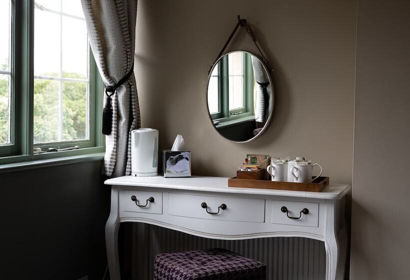 Номер Стандарт, The Poacher Inn