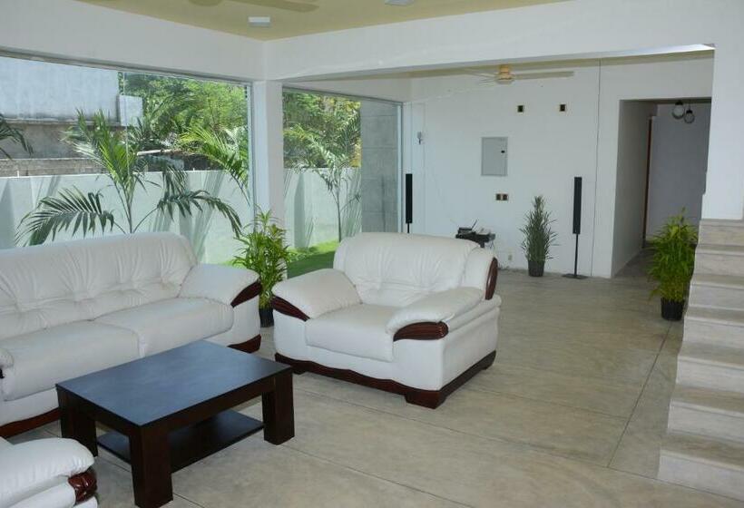 豪华家庭房间, Tobiko