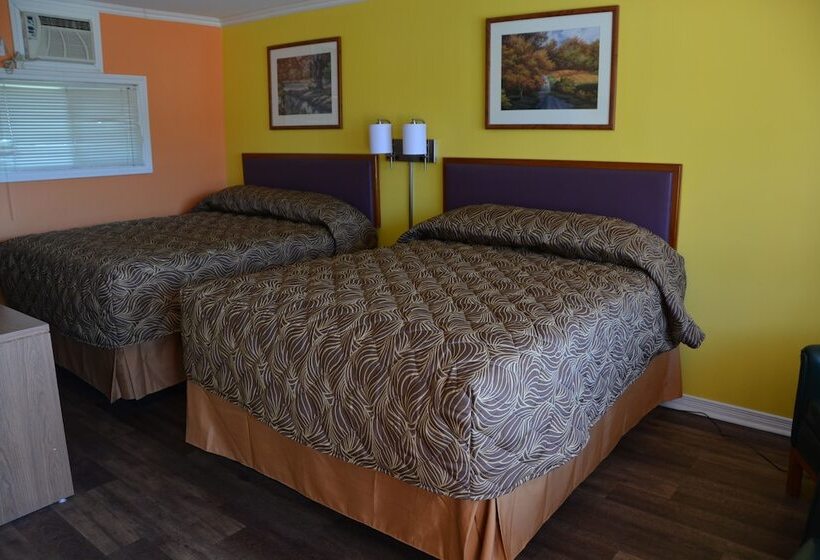 带2个双人床的标准工作室, Harmony Inn