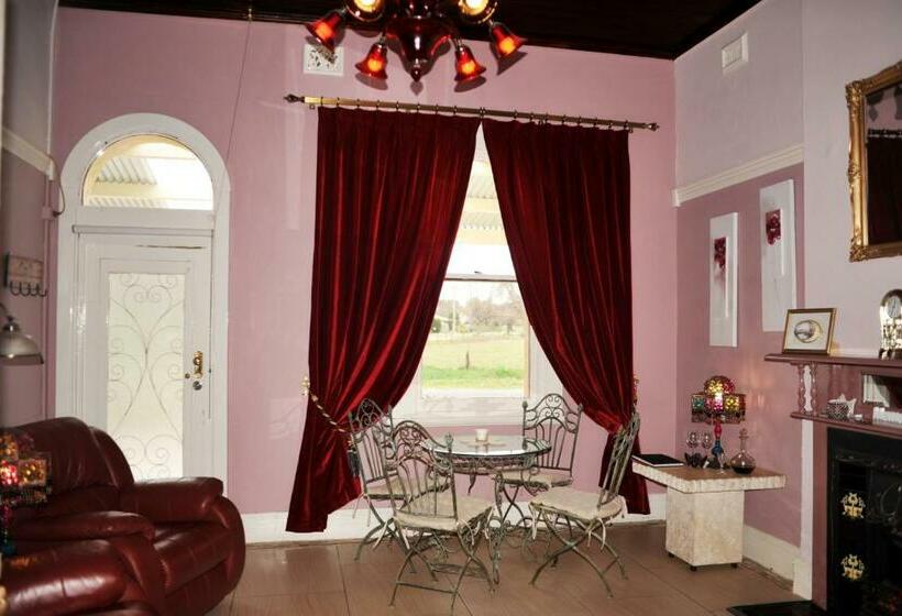 סוויטה דלוקס, Must Love Dogs B&b & Self Contained Cottage