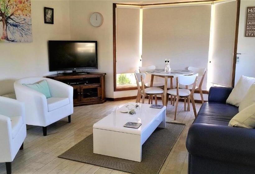 וילה בת חדר שינה 1, Must Love Dogs B&b & Self Contained Cottage