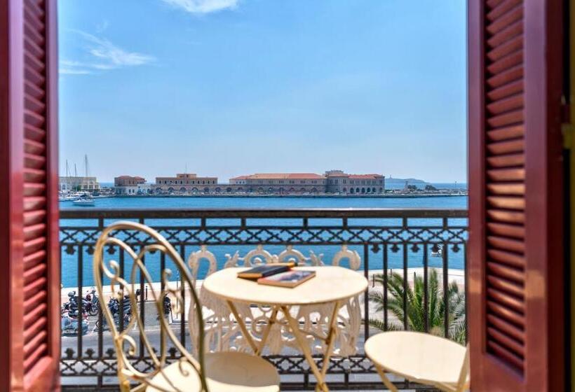 اتاق استاندارد چهار تخته با چشمانداز دریا, Boutique Florence