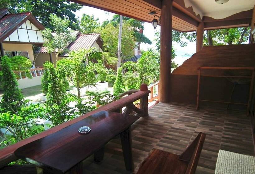 コンフォートトリプルルーム, Dd Hut Koh Tao