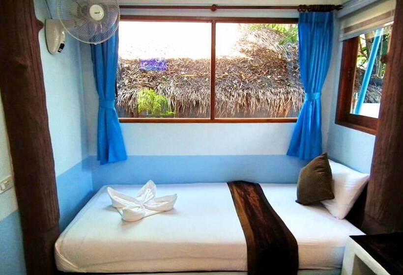 コンフォートトリプルルーム, Dd Hut Koh Tao
