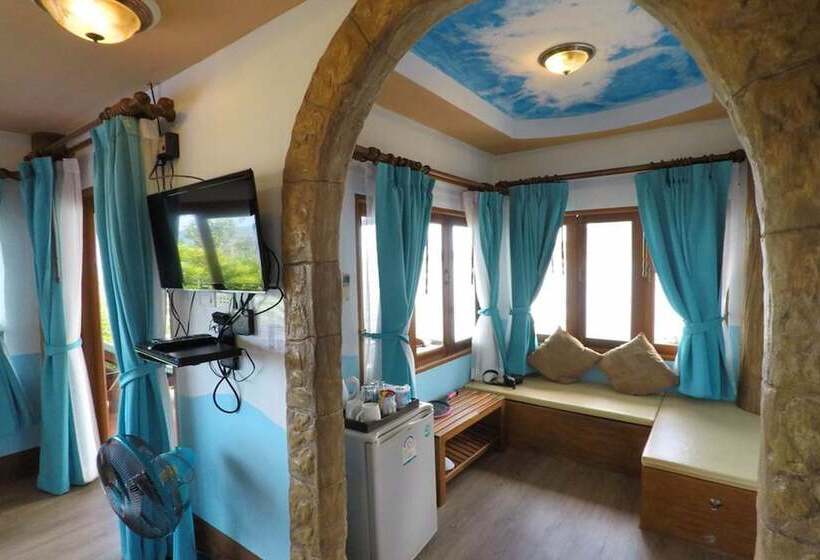 デラックスバンガロー, Dd Hut Koh Tao