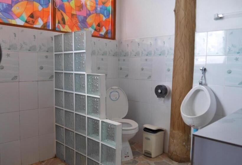 コンフォートトリプルルーム, Dd Hut Koh Tao