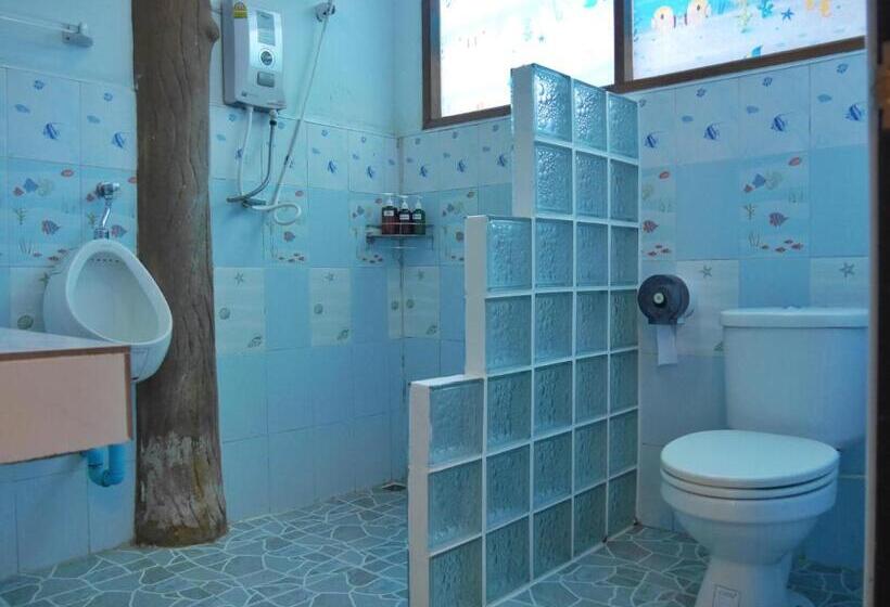 コンフォートトリプルルーム, Dd Hut Koh Tao