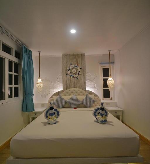 キングサイズベッドのスーペリアルーム, Dd Hut Koh Tao