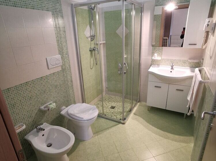 Номер Стандарт Трехместный, Samanà Bed