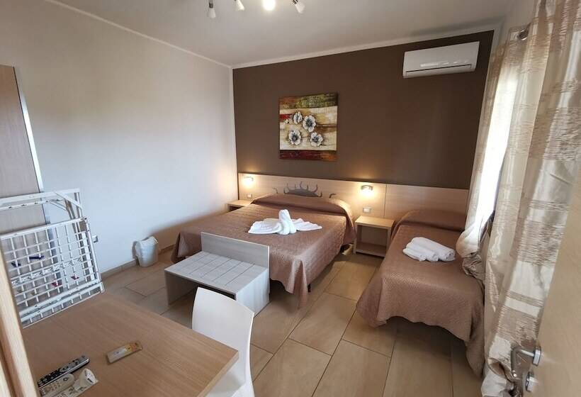 Номер Стандарт Трехместный, Samanà Bed