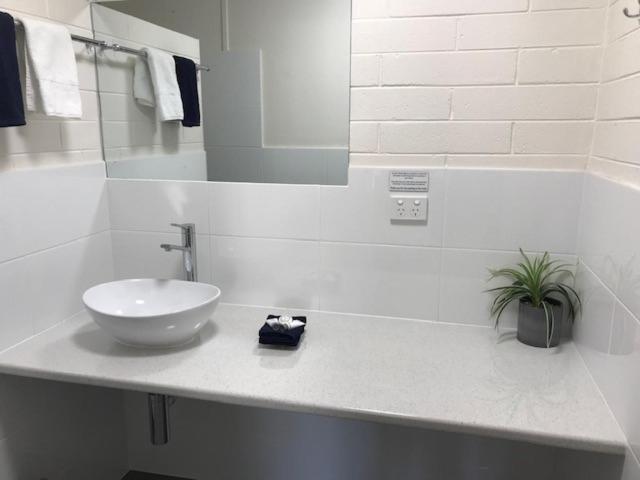 패밀리 룸, Vineland Motel Mildura