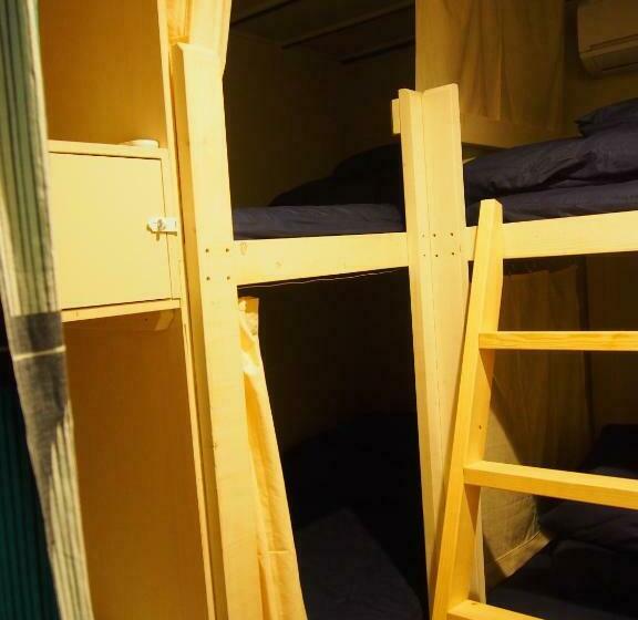 تختخواب در اتاق مشترک, 328 Hostel & Lounge