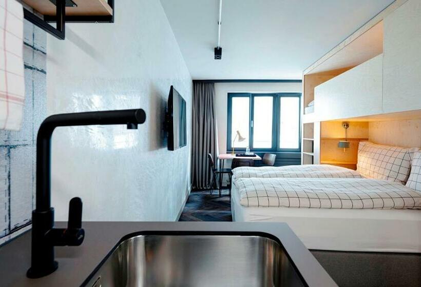 اتاق استاندارد سه نفره, Apart Adler