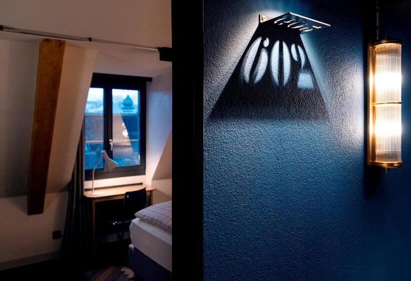 اتاق استاندارد, Apart Adler