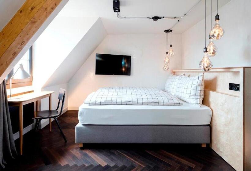 اتاق استاندارد, Apart Adler