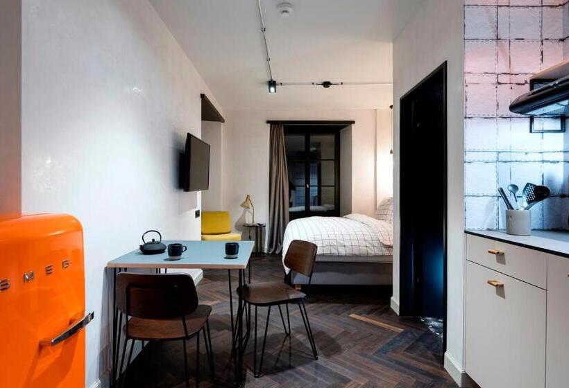 اتاق استاندارد, Apart Adler