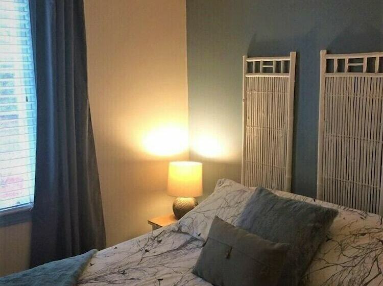 חדר סטנדרט, Au Saut Du Lit