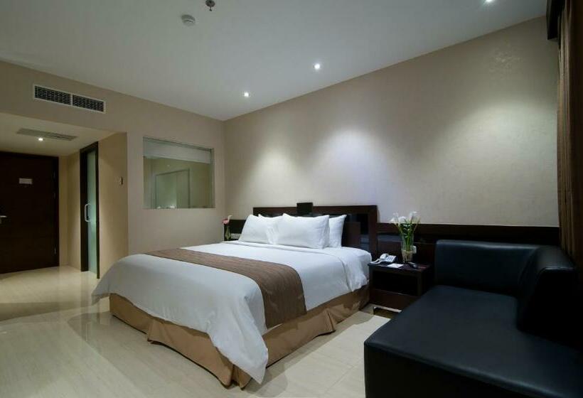 Номер Deluxe Кровать Кинг, Aria Gajayana