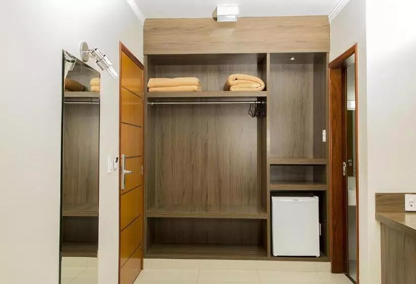 デラックスの４人部屋, Jp Palace