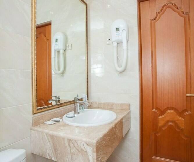 اتاق کلاس بیزنس, Triumph