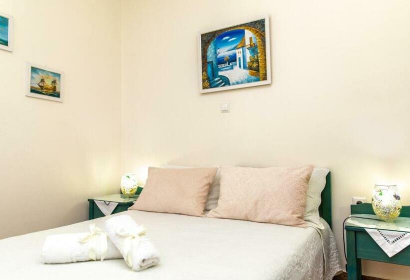 اتاق استاندارد, Old Town Pension