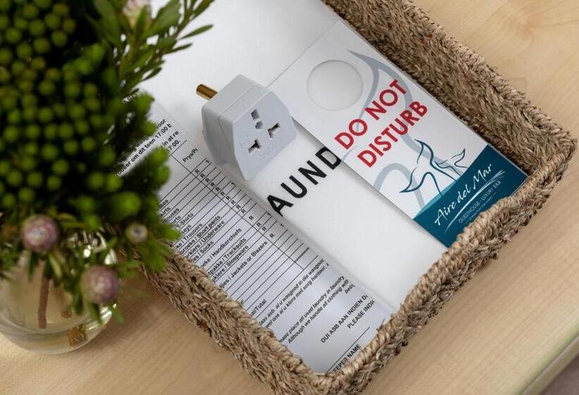 带海景的带双人床的标准间, Aire Del Mar Guest House