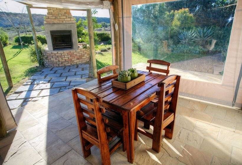 خانه 2 خوابه, De Old Drift Guest Farm