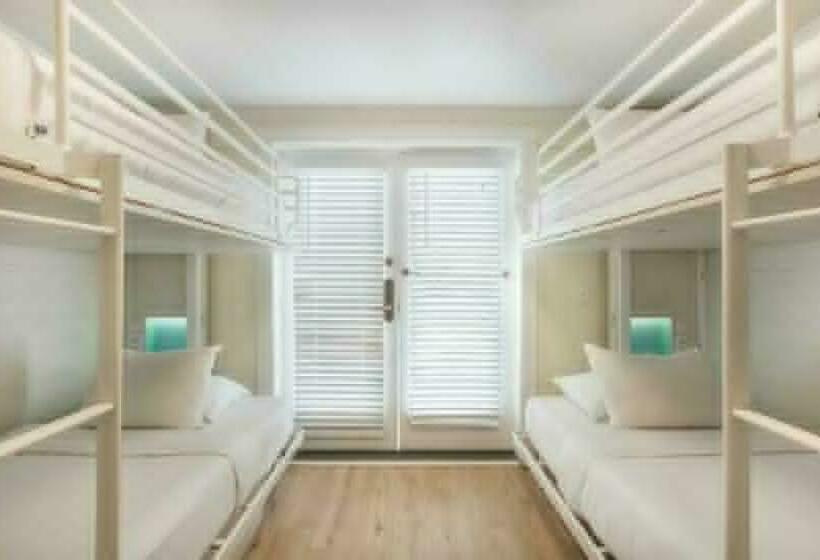 スタンダード４人部屋, Nyah   Adult Exclusive